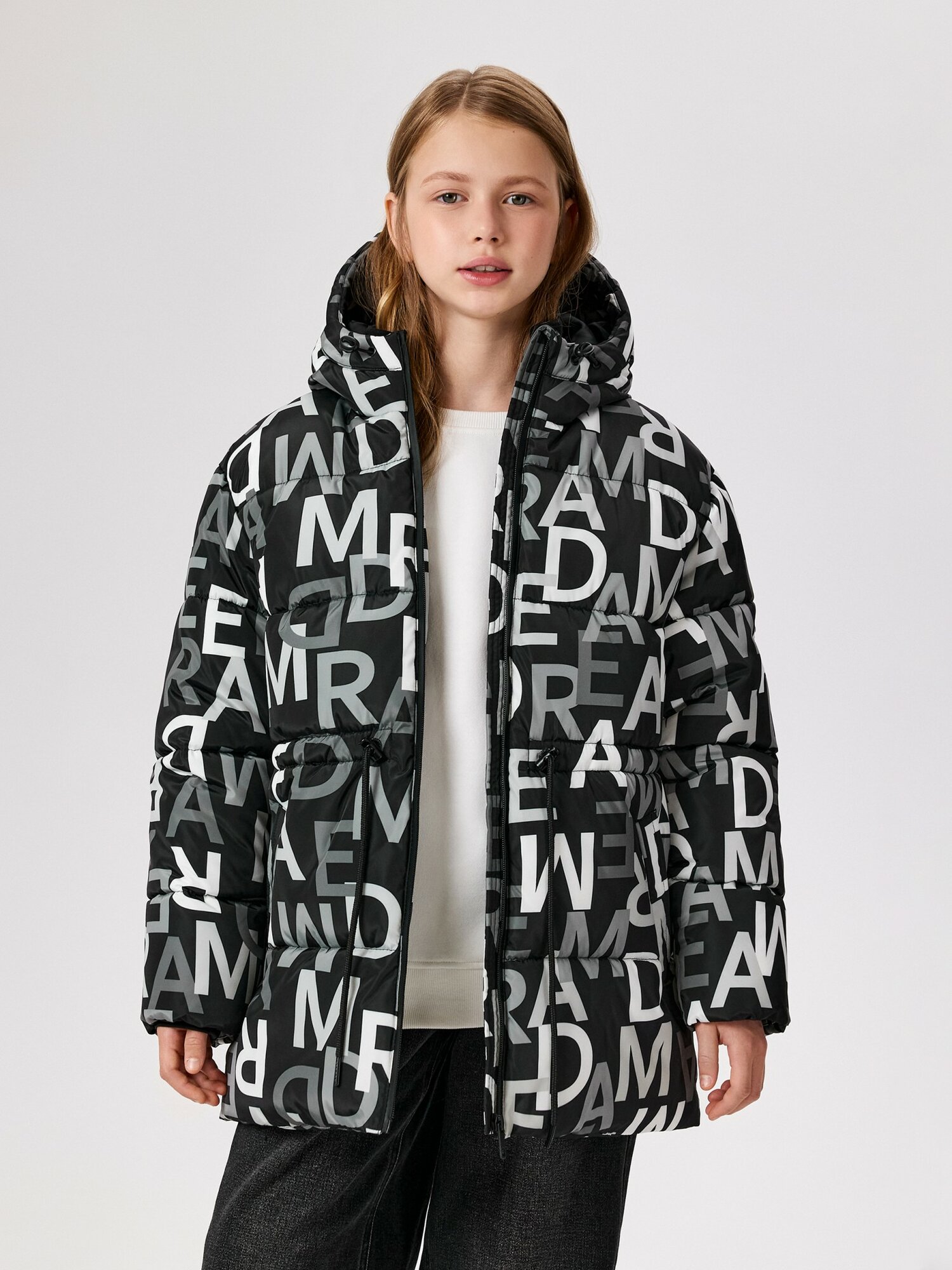 Куртка Acoola размер 164 черно-белый