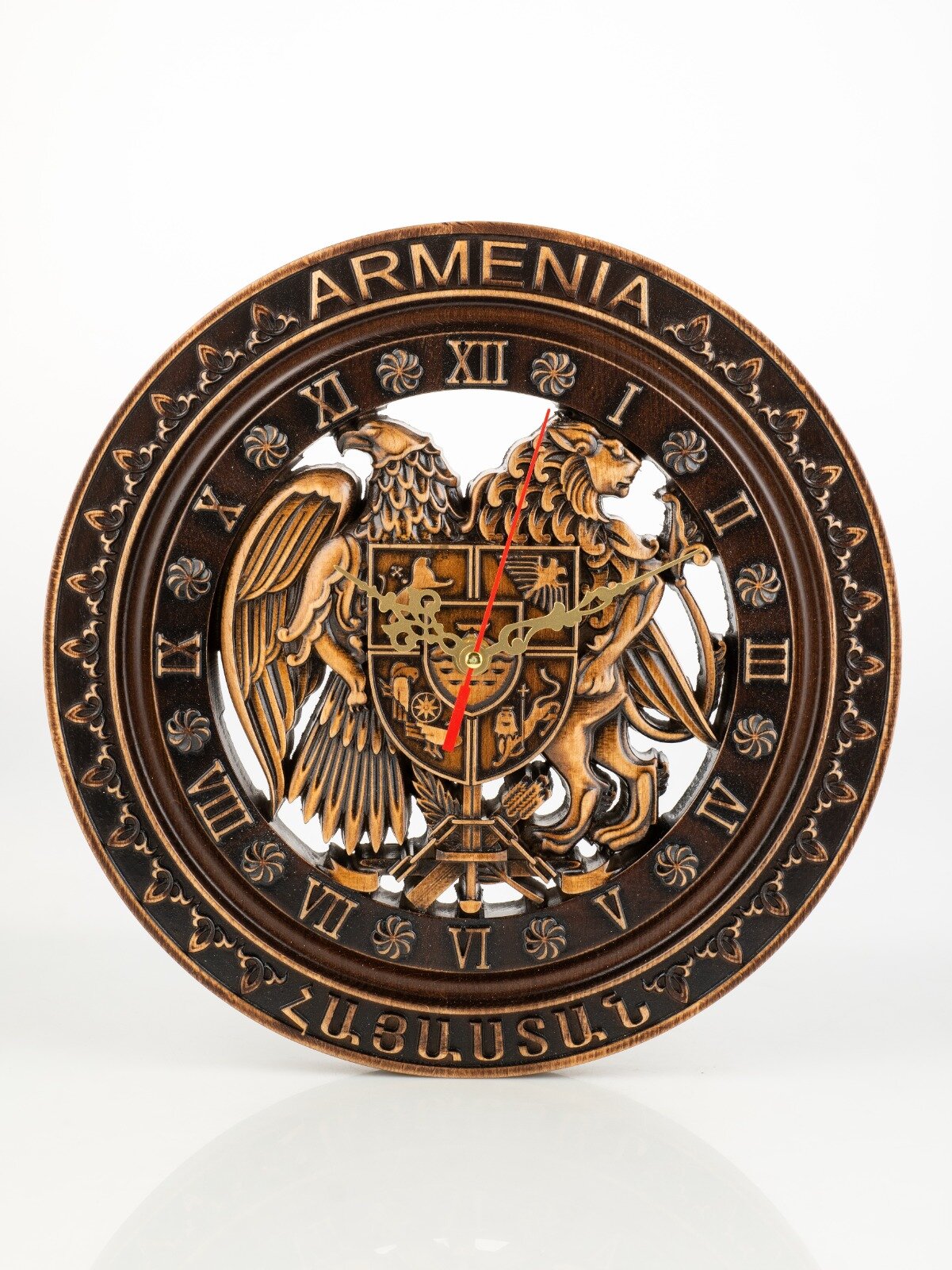 Часы настенные Герб Армении, диаметр 30 см, материал дерево, цвет коричневый, темно коричневый, бежевый