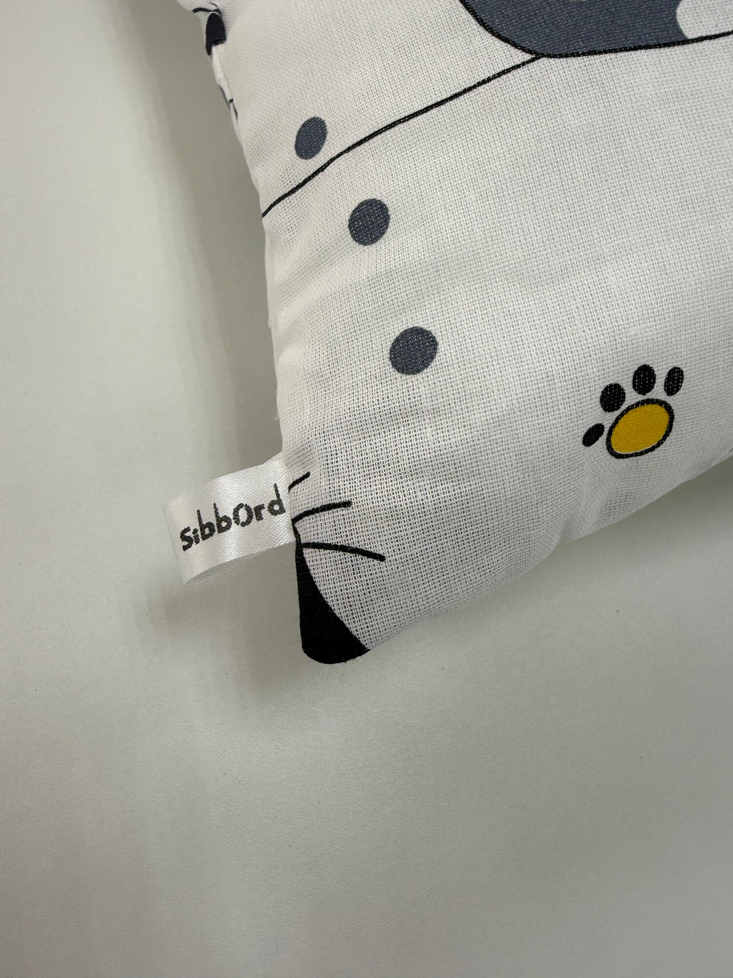 Подушка-чехол кошечки. — фото 1