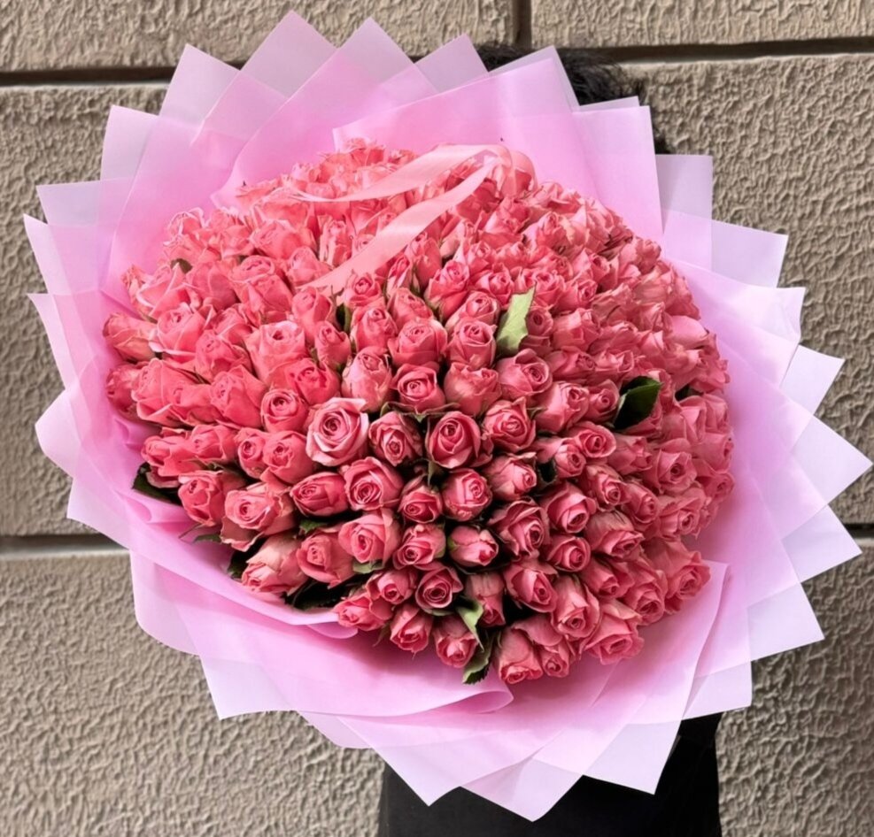 Букет из 151 розы Chantal Крылья