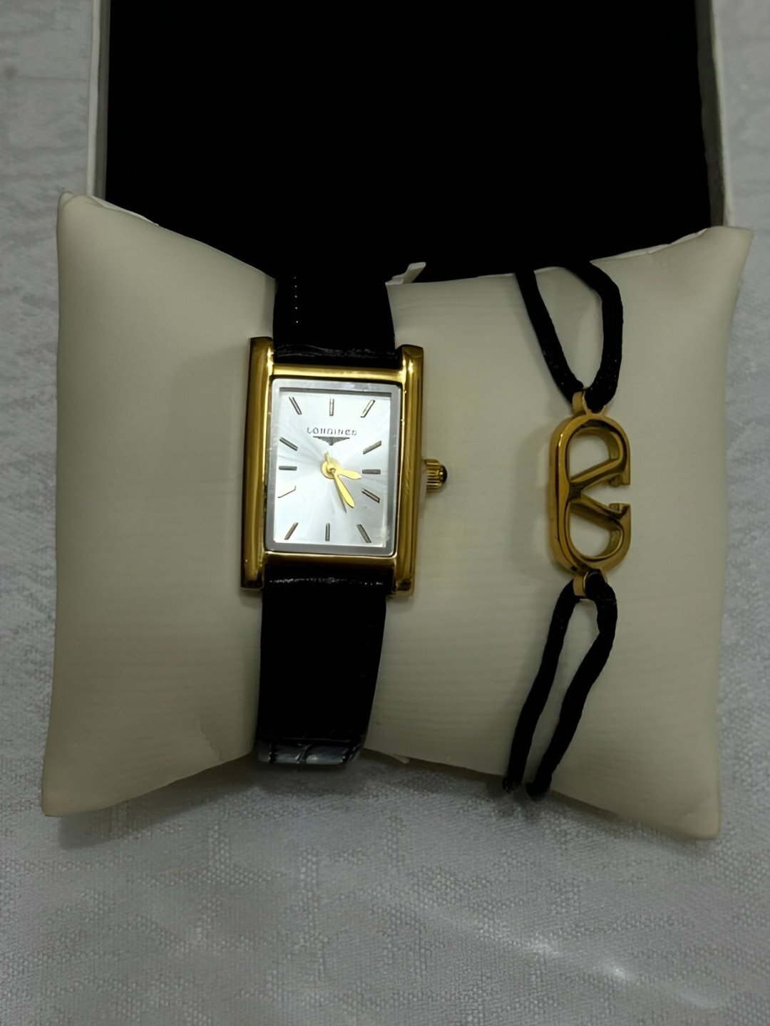 Наручные часы Dior Классика, бежевый