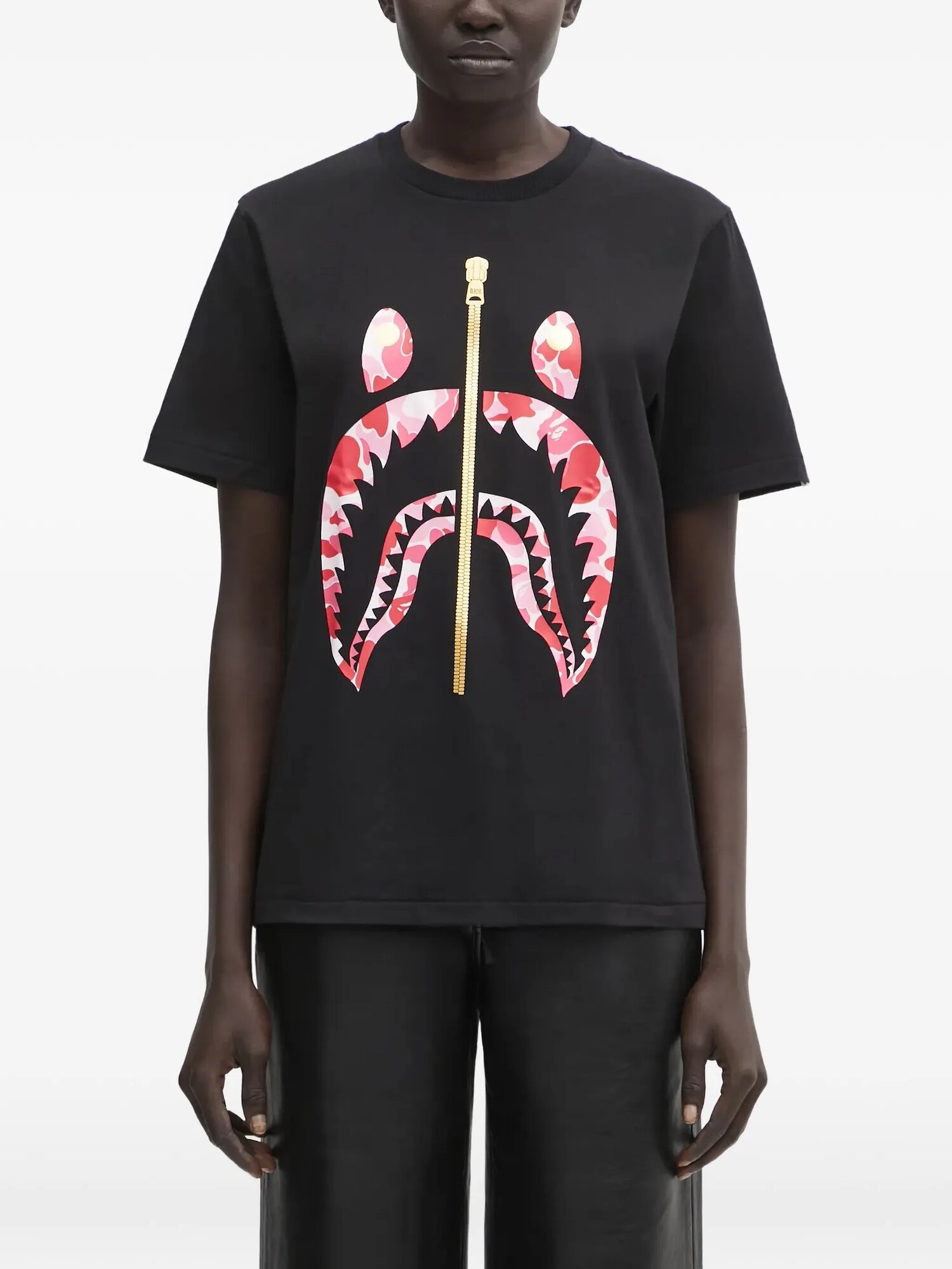 Футболка A BATHING APE