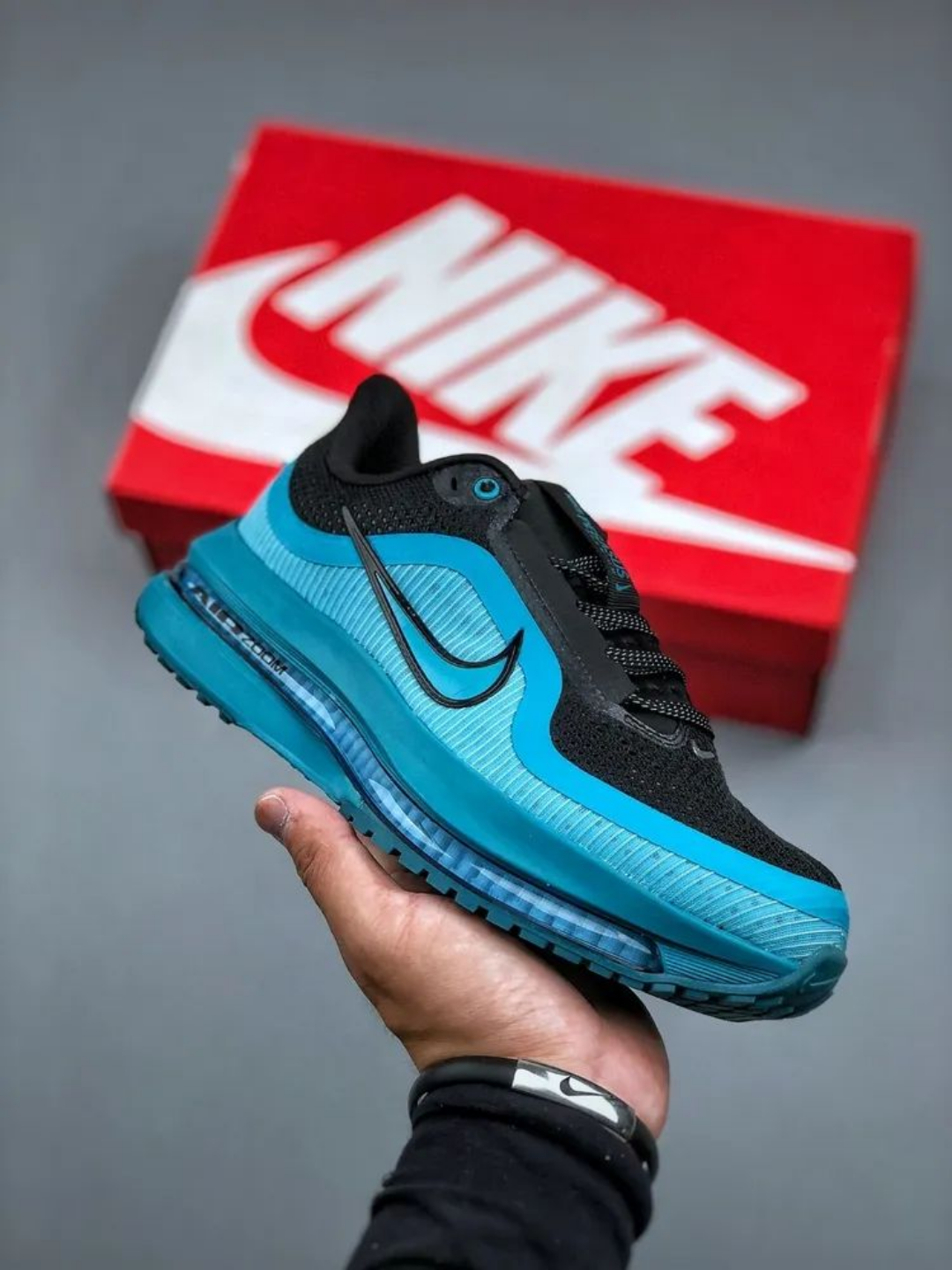 Кроссовки NIKE nike air zoom