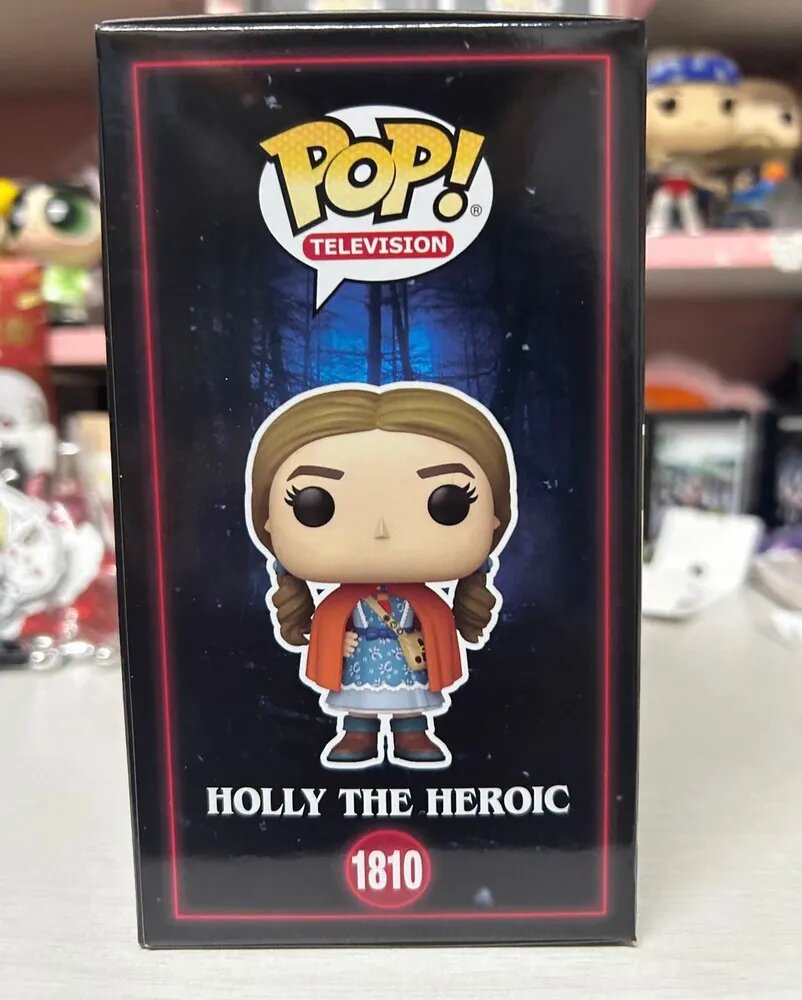 Фигурк Stranger Things Season 5 Holly the Heroic 1810