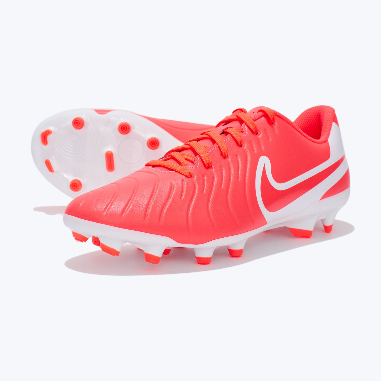 Бутсы NIKE, размер 9.5 US, красный