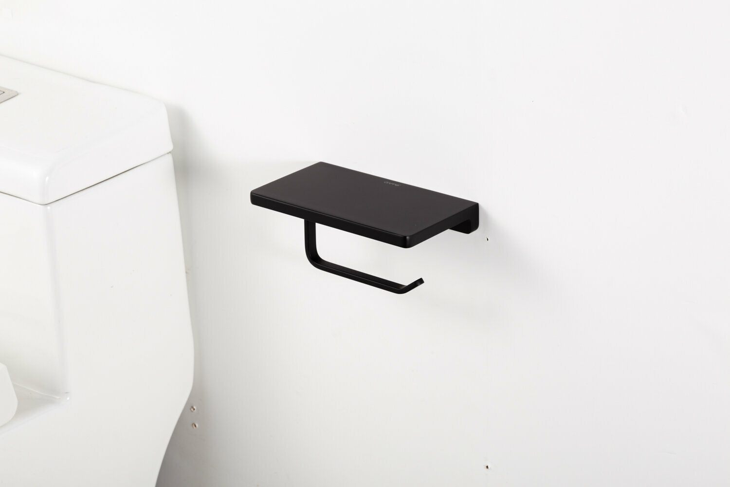 Держатель туалетной бумаги Gappo G30803-6, черный , с полочкой