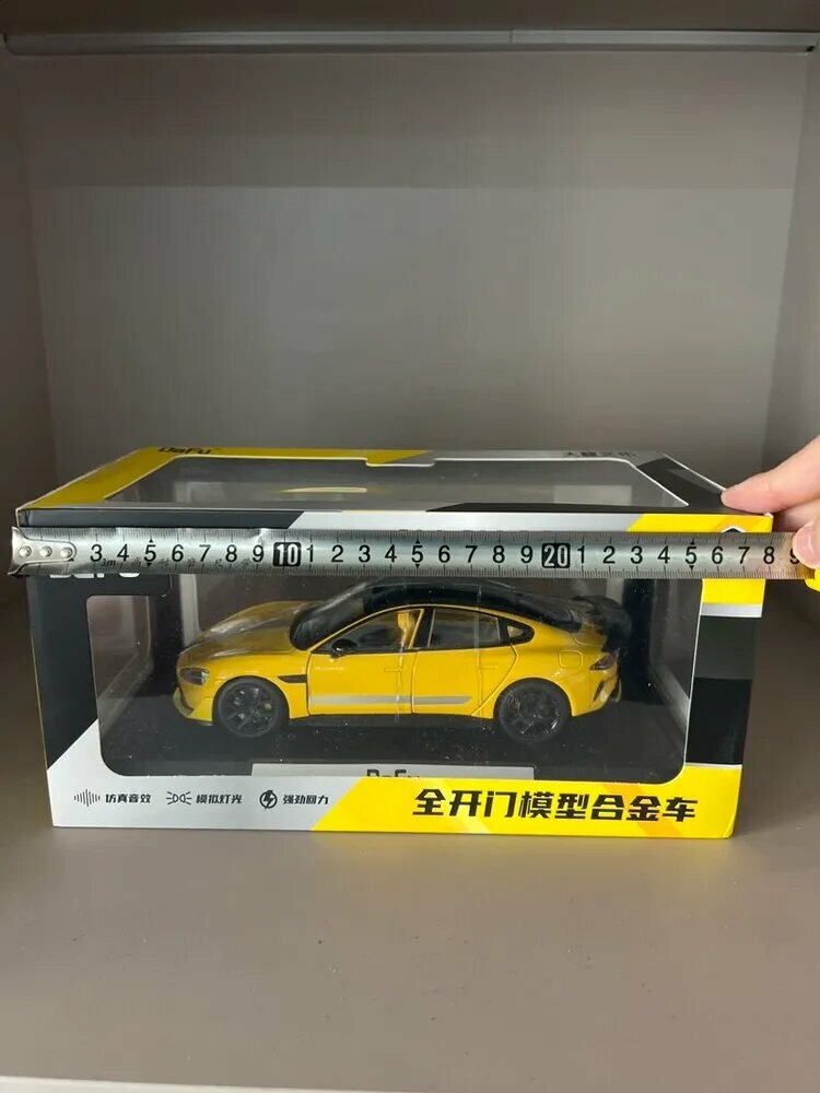 Картинки Модель автомобиля Xiaomi su7, предметы коллекционирования, 1:24