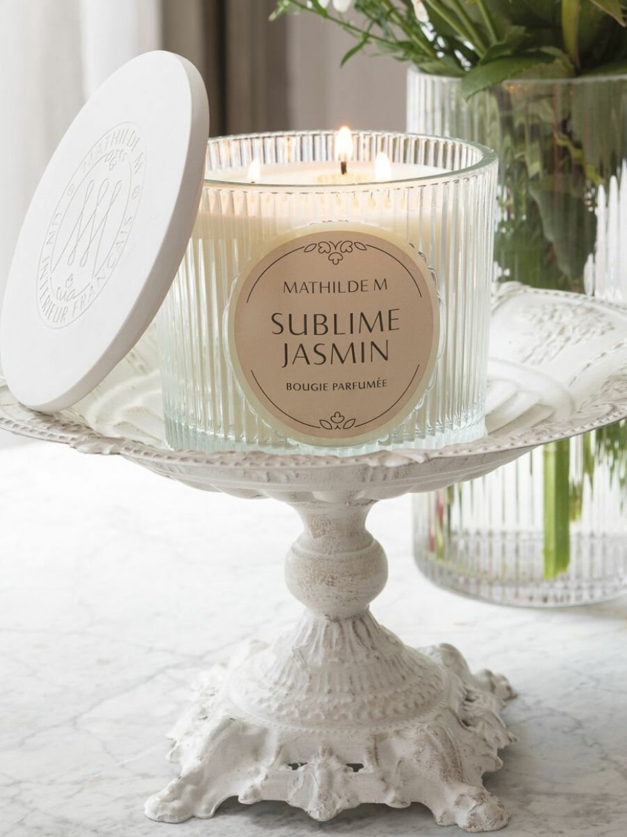 Ароматическая свеча Mathilde M Кашемировое дерево (Bois de Cachemire), 400 гр — фото 1