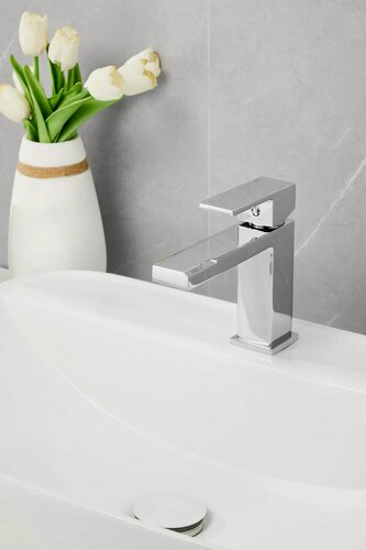 Изображение товара Смеситель для раковины из латуни, в ванну с литым изливом B10613 BELZ