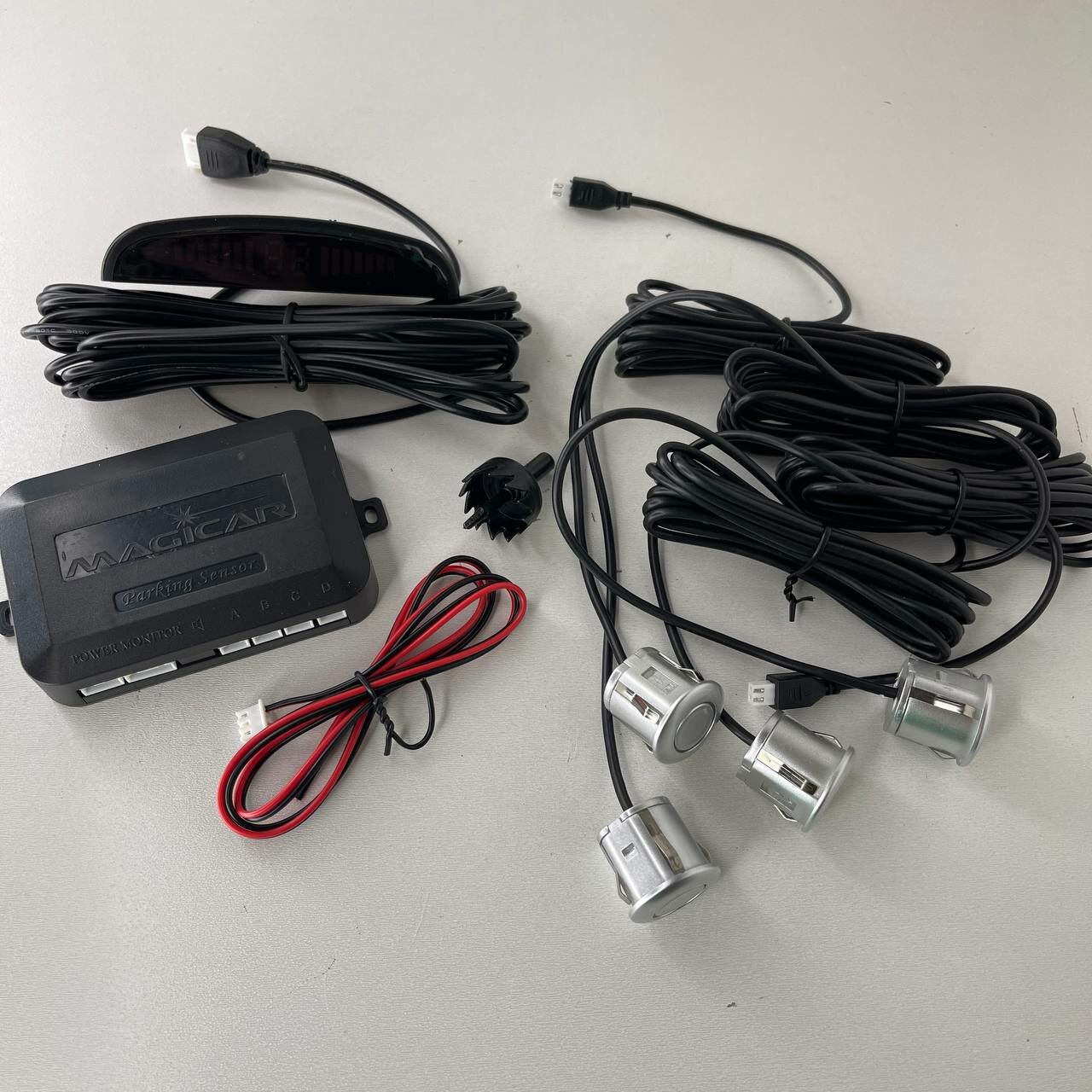 Парктроник на автомобиль серебро 4 датчика