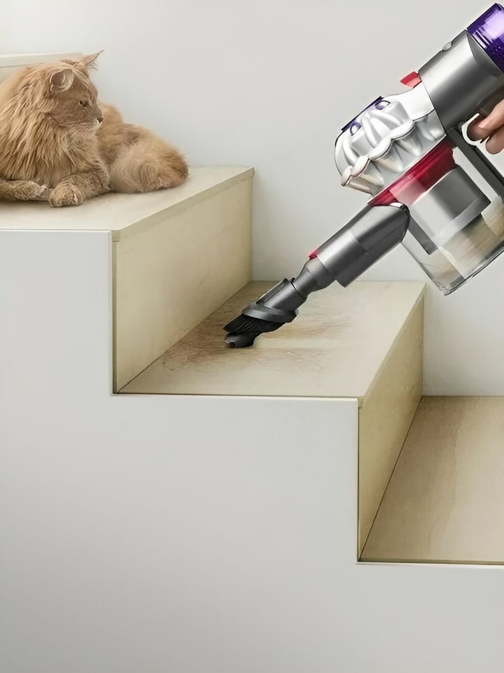 Вертикальный пылесос Dyson V8 Absolute (SV25) (Silver Yellow) + Переходник — фото 1