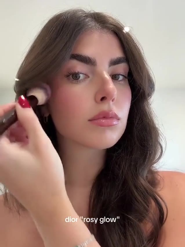 DIOR Румяна для лица Rosy Glow Powder Blush - 001 Pink — фото 1