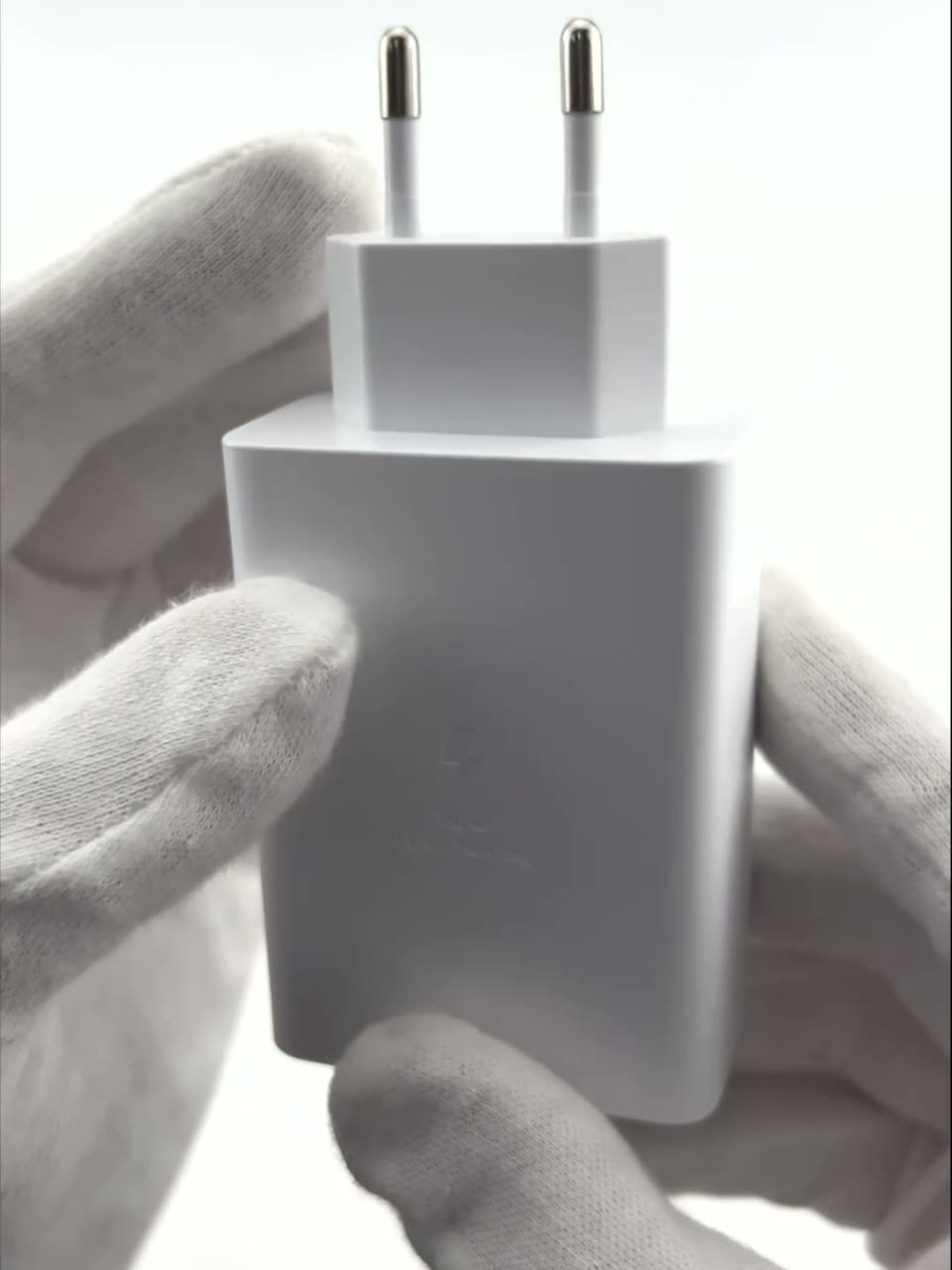 Блок питания 65W для Samsung с быстрой зарядкой телефона, 2х Type С + USB, белый / Original drop — фото 1