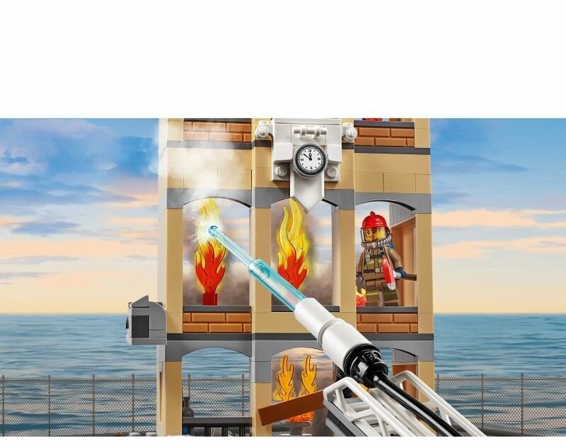 Lego City Fire 60216 Центральная пожарная станция Конструктор - фото №18