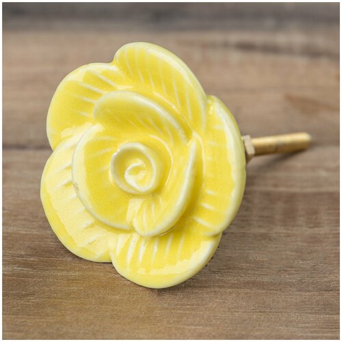 Мебельная ручка Yellow Rose Knob