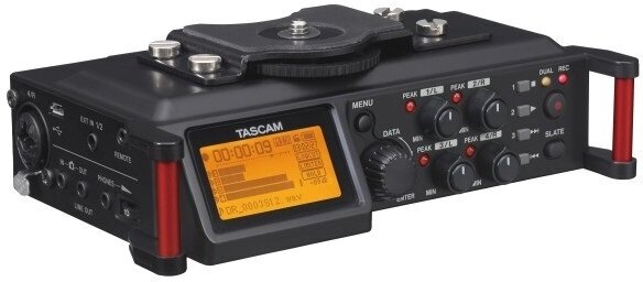 Tascam DR-70D портативный аудиорекордер