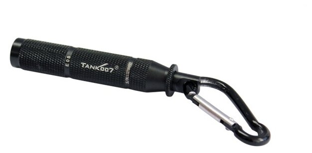 TANK007 E08 Светодиодный фонарь с комплектацией