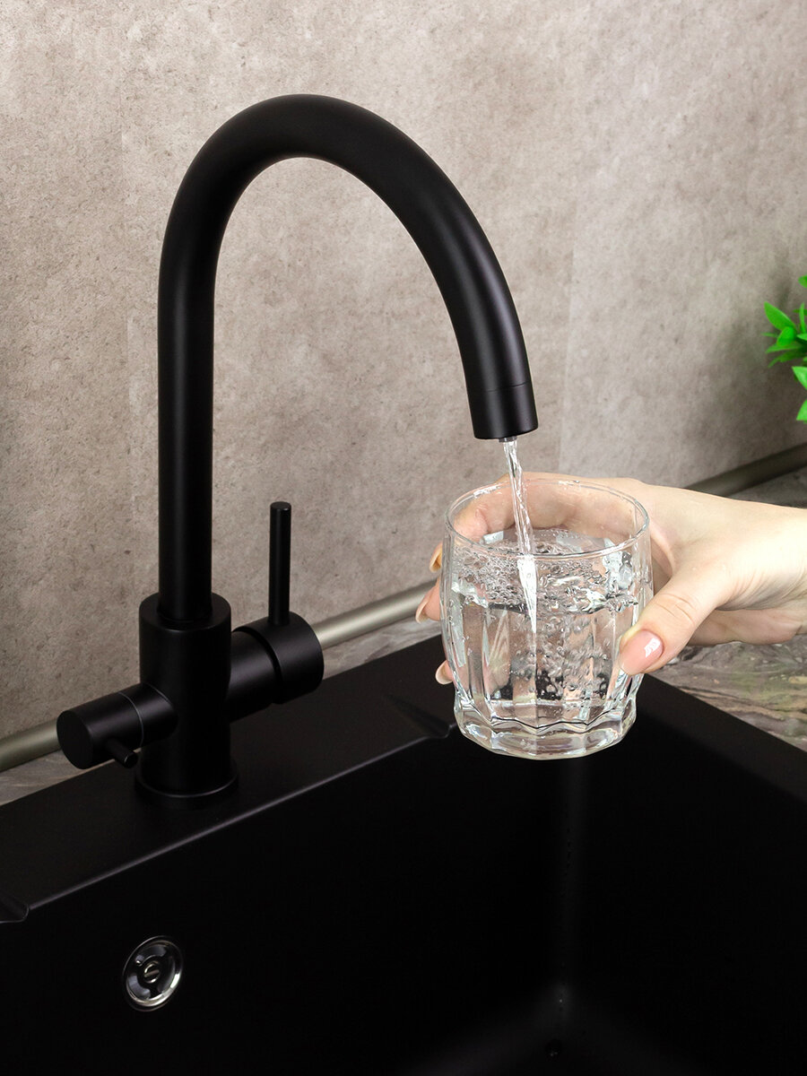 Смеситель для кухни с краном для питьевой воды — фото 1
