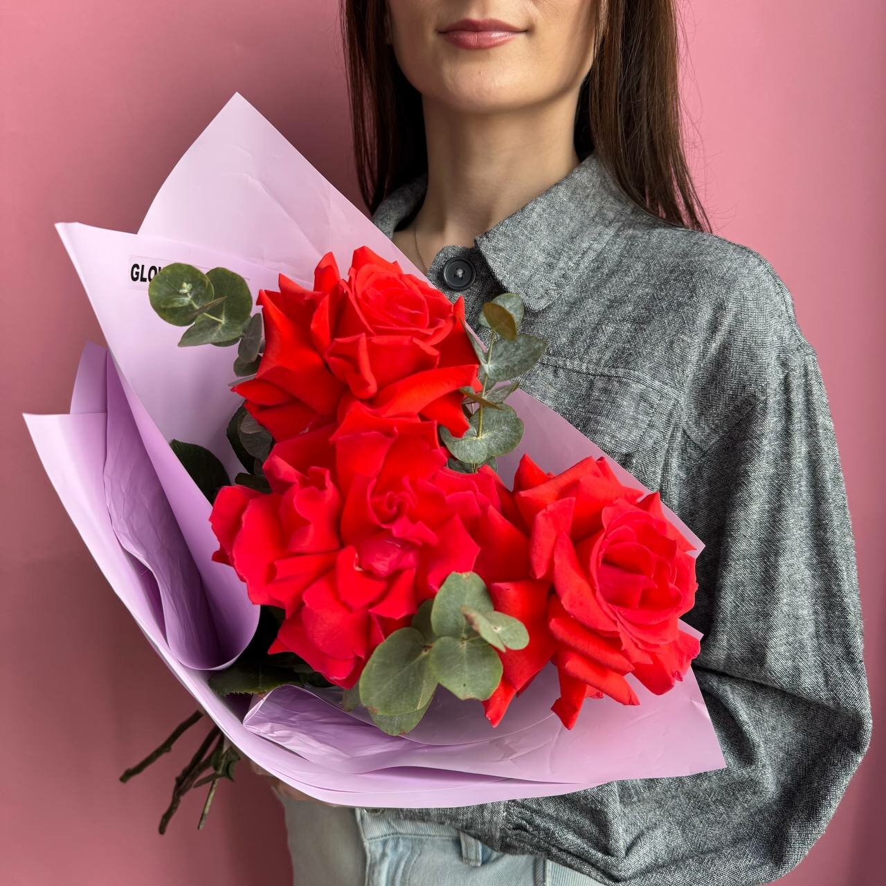 Букет из яркой французской розы живые цветы красные розы цветы с доставкой  букет цветы