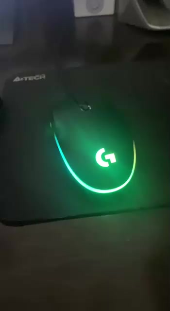 Игровая мышь Logitech G G102 Lightsync, сиреневый — фото 1