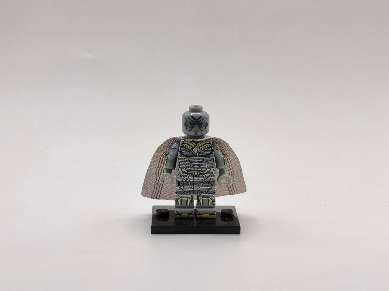 Минифигурка "Вижен версия 3", фигурка из коллекции Marvel