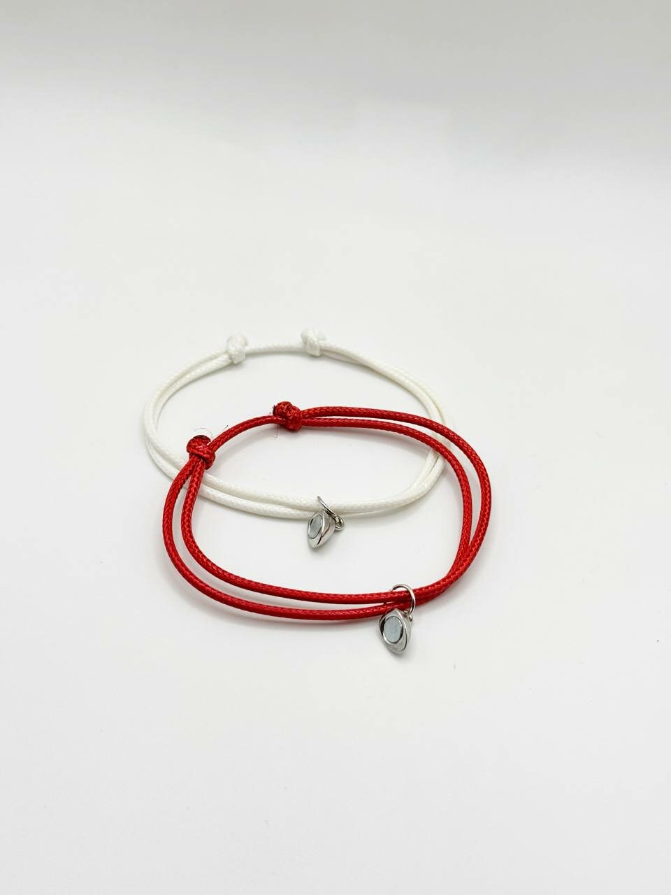 Браслет-бэнгл, 2 шт., размер 19 см, диаметр 19 см, белый, красный — фото 1
