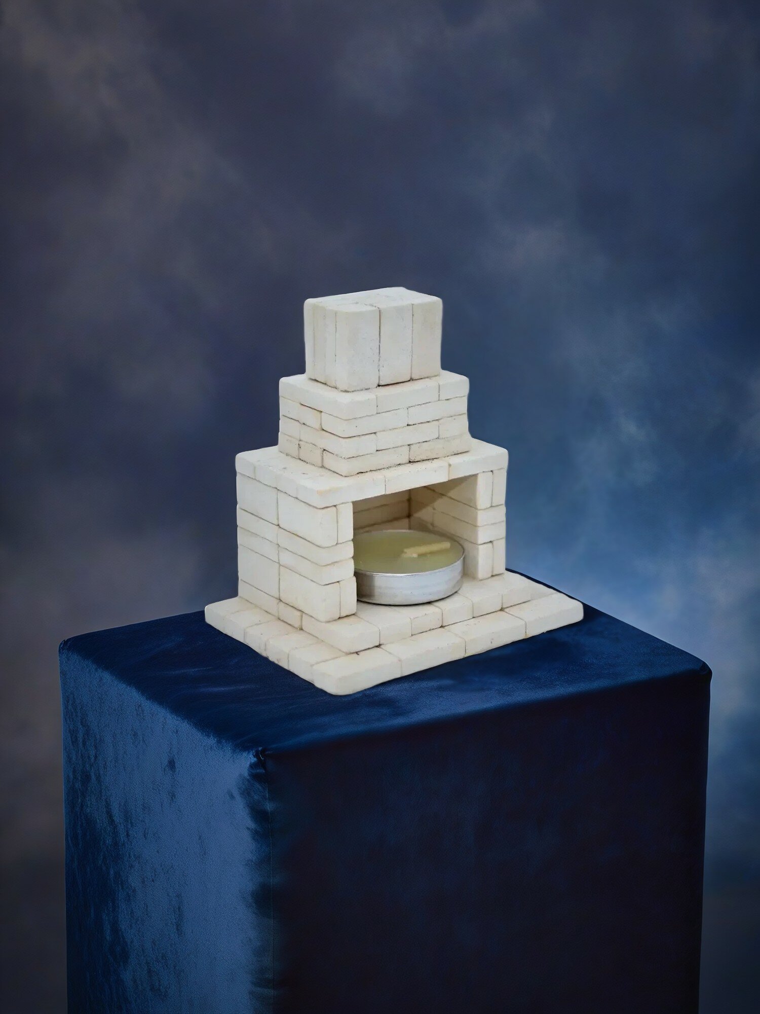 Подсвечник "Синий квадрат" со свечой 8х9х6 см