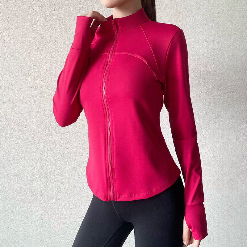 Куртка спортивная  размер L