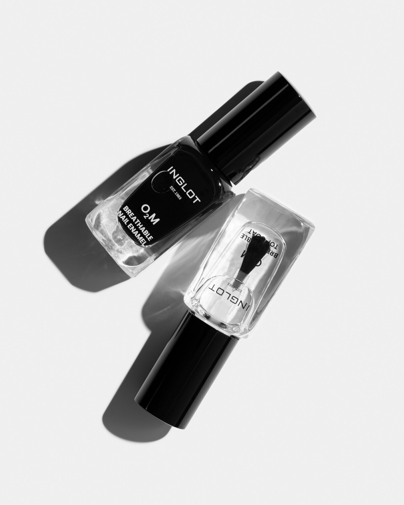 Закрепитель лака INGLOT O2M BREATHABLE TOP COAT, профессиональный, стойкий, для ногтей — фото 1
