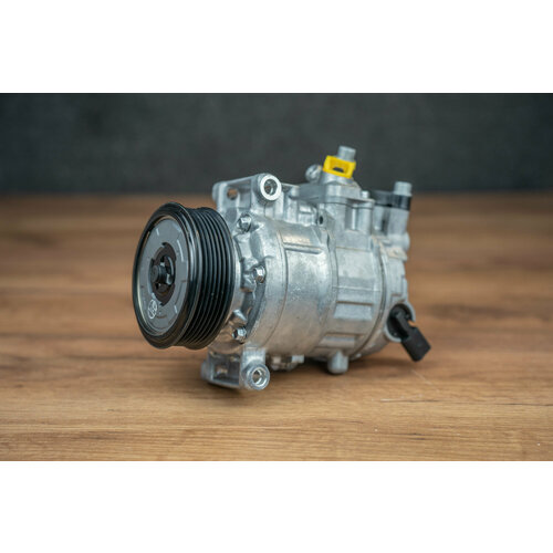 Компрессор кондиционера новый 1K0820859T для VAG Октавия Тигуан Пассат Гольф и другие 21340₽