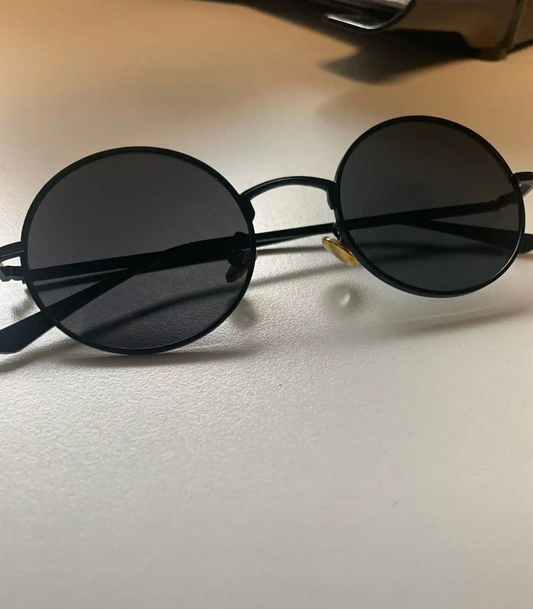 Солнцезащитные очки