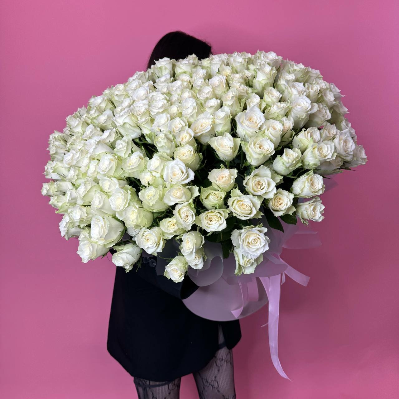 Букет из 201 белой кенийской розы 40 см в коробке