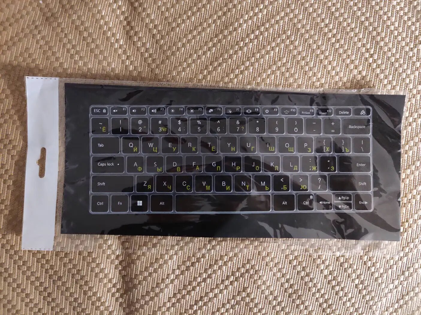 Картинки Чехол для клавиатуры Xiaomi Book Pro 14 силиконовый Powforward, Russian Black