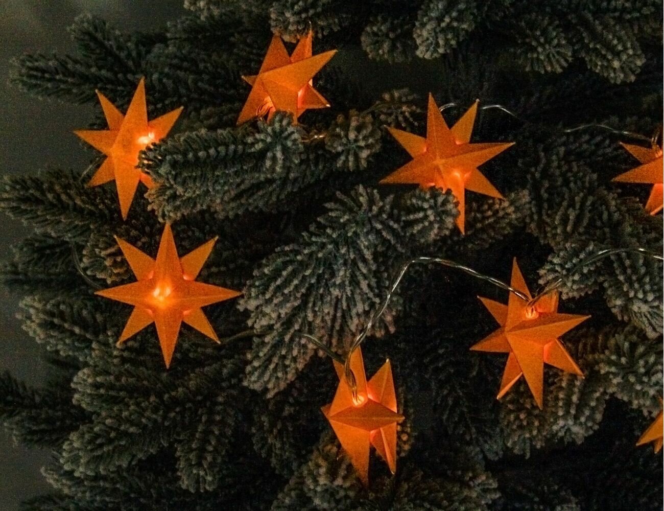 Светодиодная гирлянда звёздная геометрия, 10 теплых белых LED-огней, жёлтая, 1.7+0.3 м, прозрачный ПВХ, батарейки, Sigro 83-3602