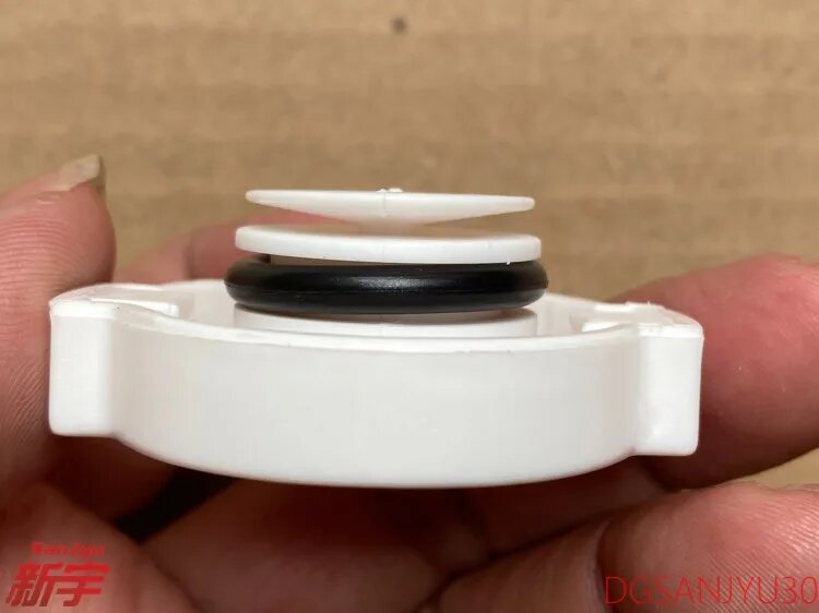 Колпачок, P/S OIL RESERVOIR/Outlander 2004-2006/Grandis pajero V73 направление крышки масляного бака подкачивающего насоса MR 369155