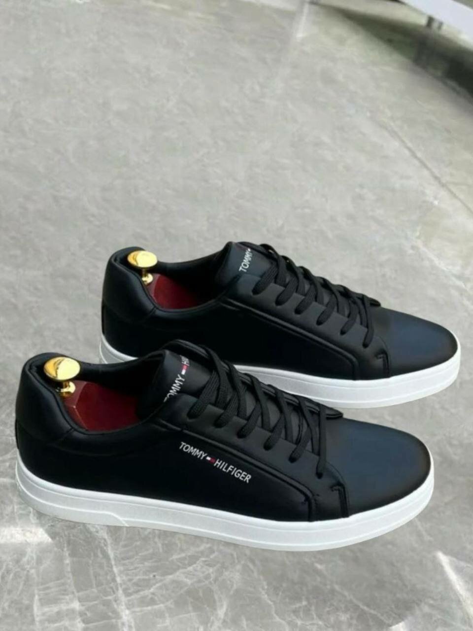 Мужские крассовки TOMMY