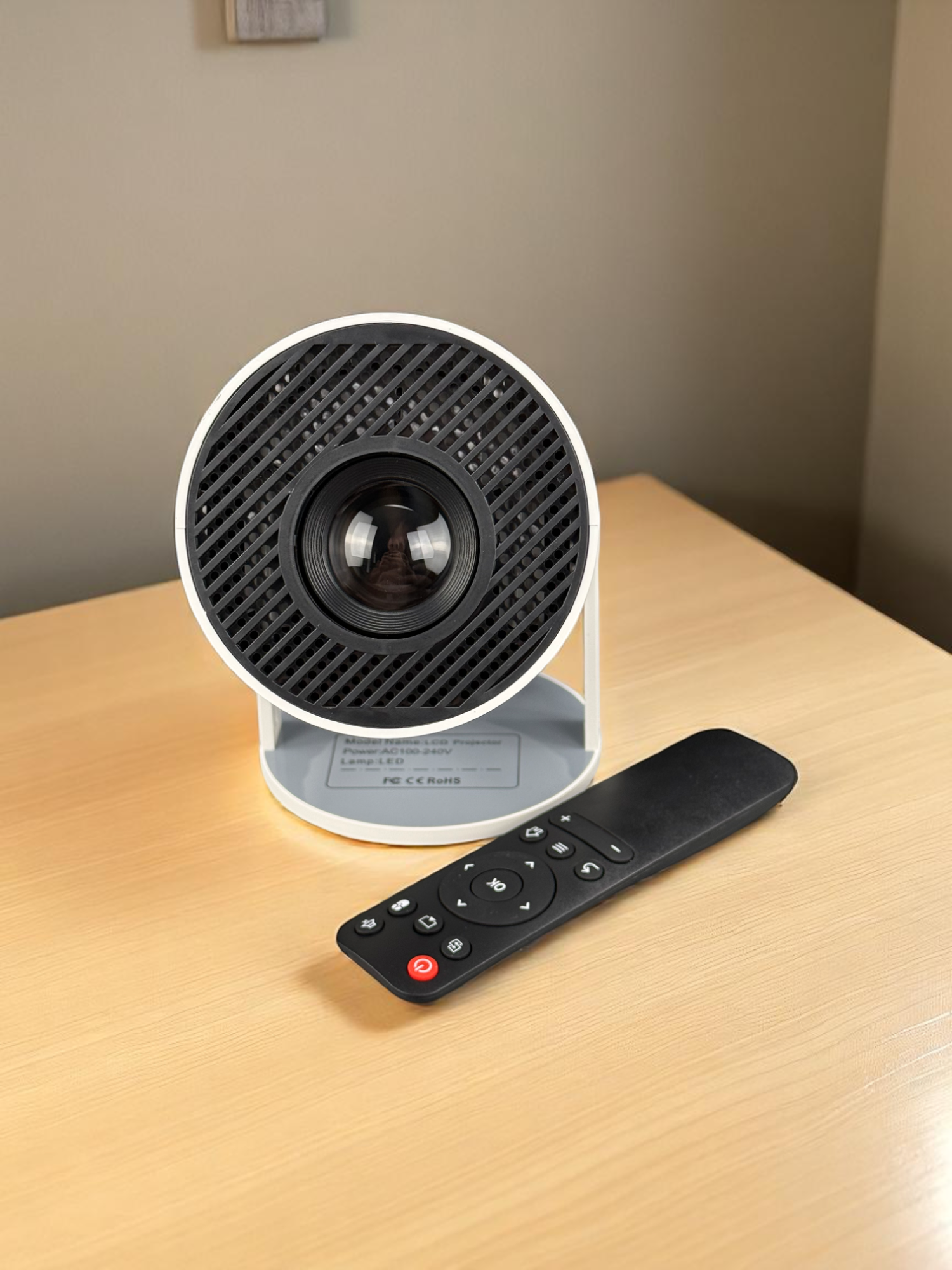 Проектор ULTRA HD HIGH DYNAMIC RANGE — фото 1