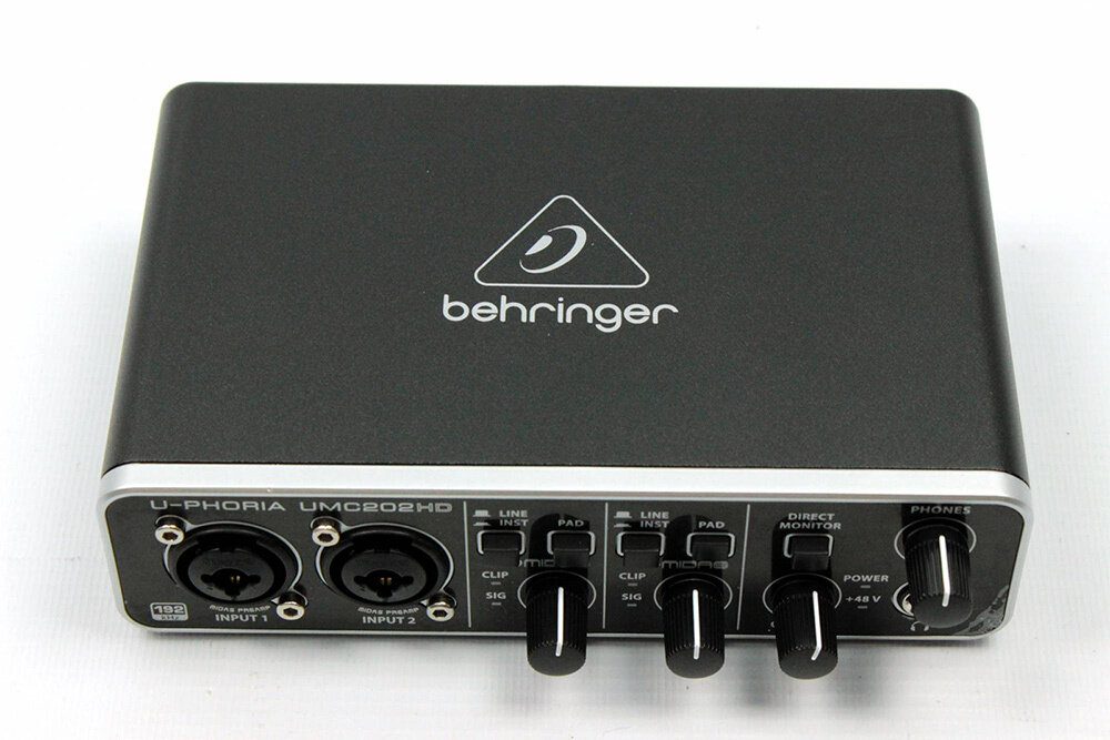 Внешняя звуковая карта BEHRINGER U-PHORIA UMC202HD