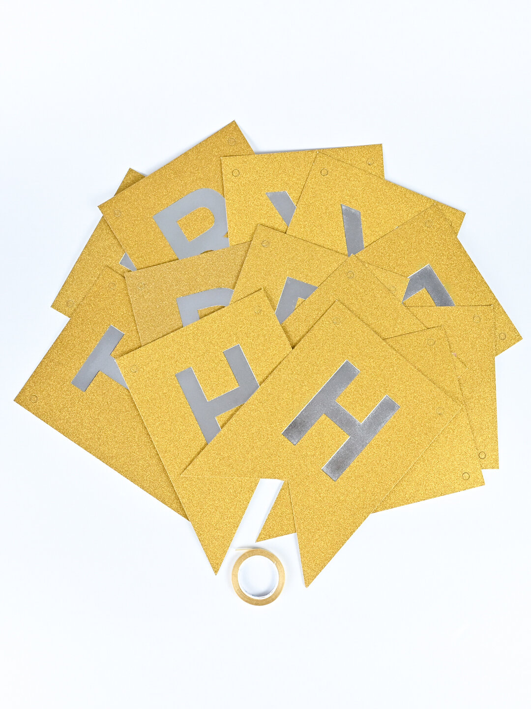 Гирлянда-флажки "Happy Birthday", картон, для помещения, золотой — фото 1