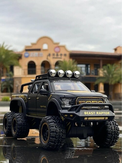 Металлическая машинка 1:28 Ford Raptor F