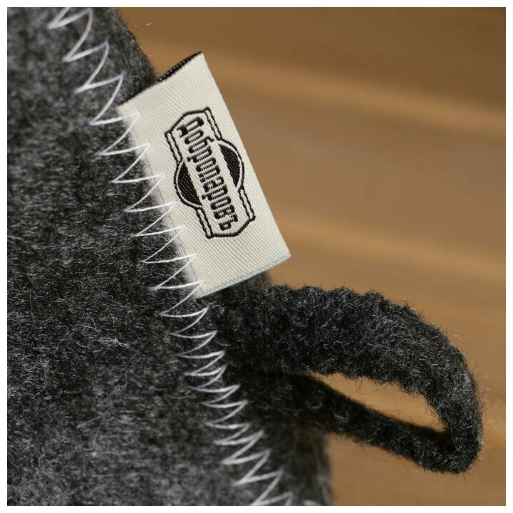 Набор для бани "Буденовец" серый: шапка, коврик, рукавица - фотография № 6
