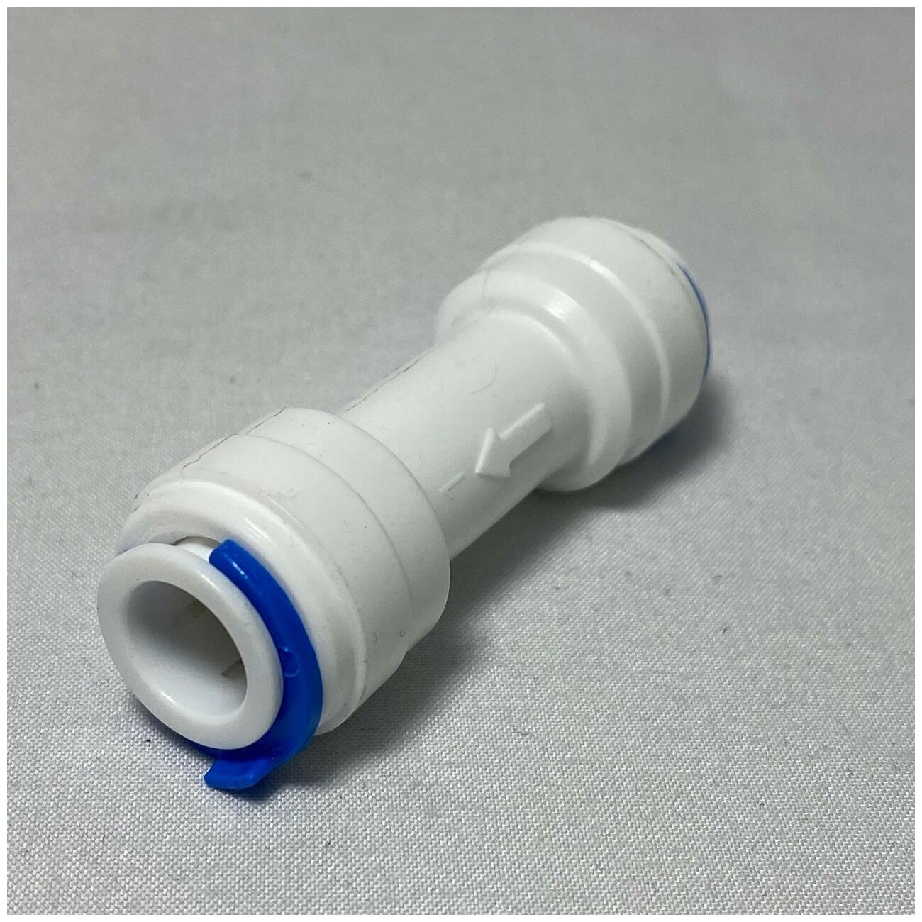 Обратный клапан прямой для фильтра UFAFILTER (3/8" трубка - 3/8" трубка) из пищевого пластика