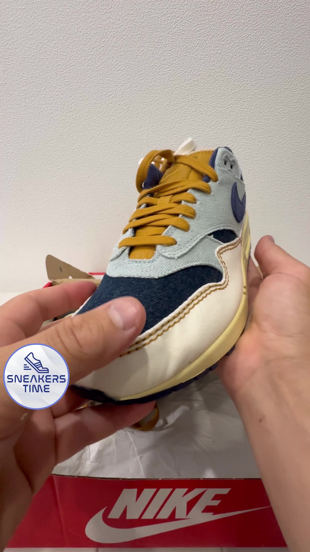 Кроссовки NIKE AIR MAX 1 '87, полнота 10 (RU)/ на широкую стопу, размер EURO42.5, разноцветный — фото 1