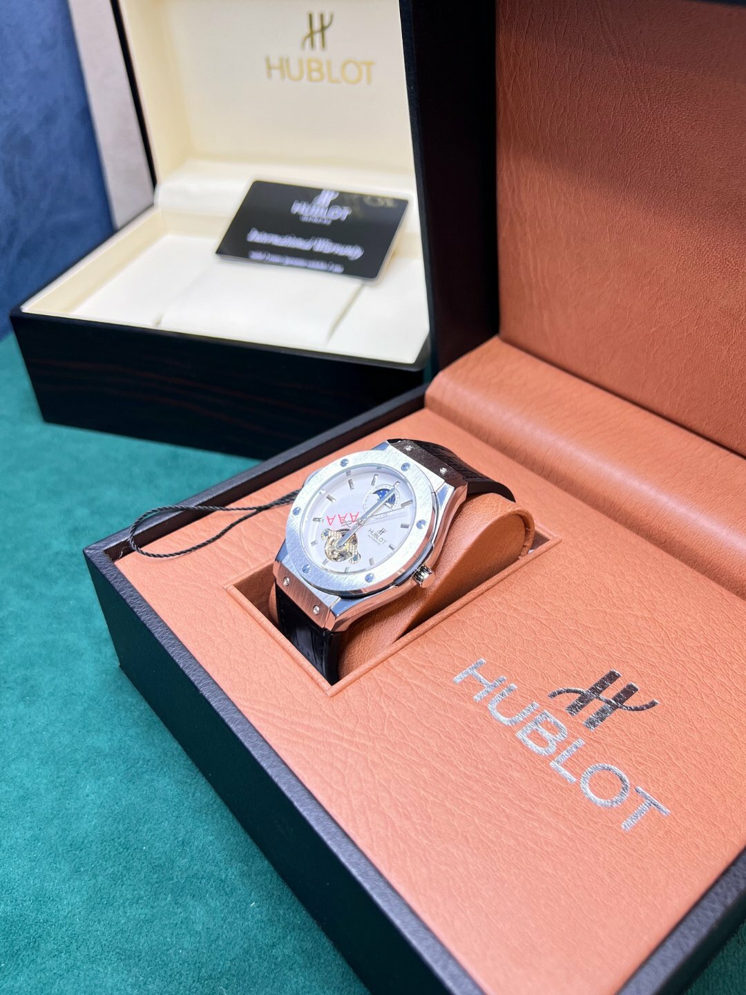 Наручные часы