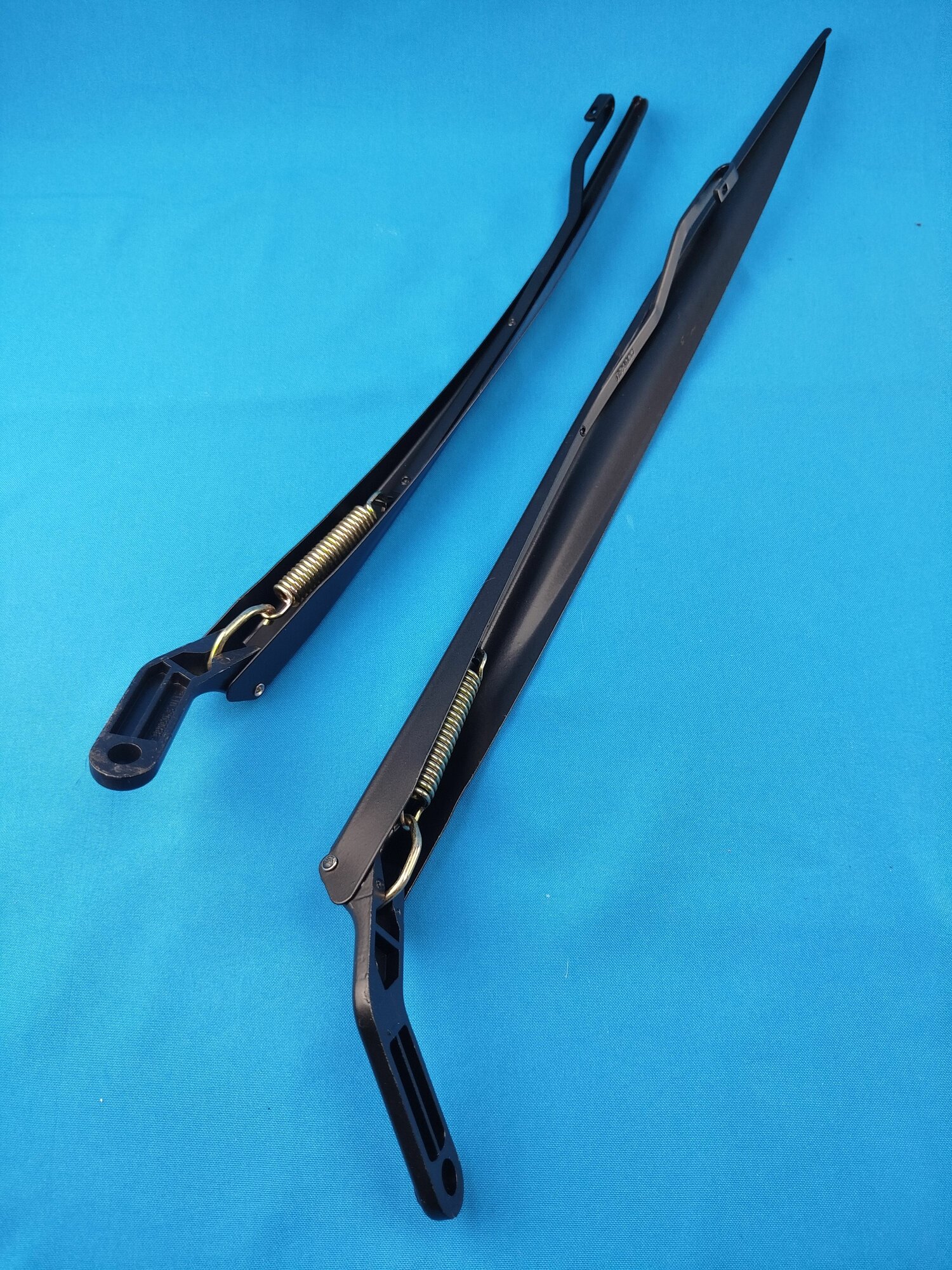 Поводки стеклоочистителя "прамо" для а/м ВАЗ 2110 со спойлером — фото 1