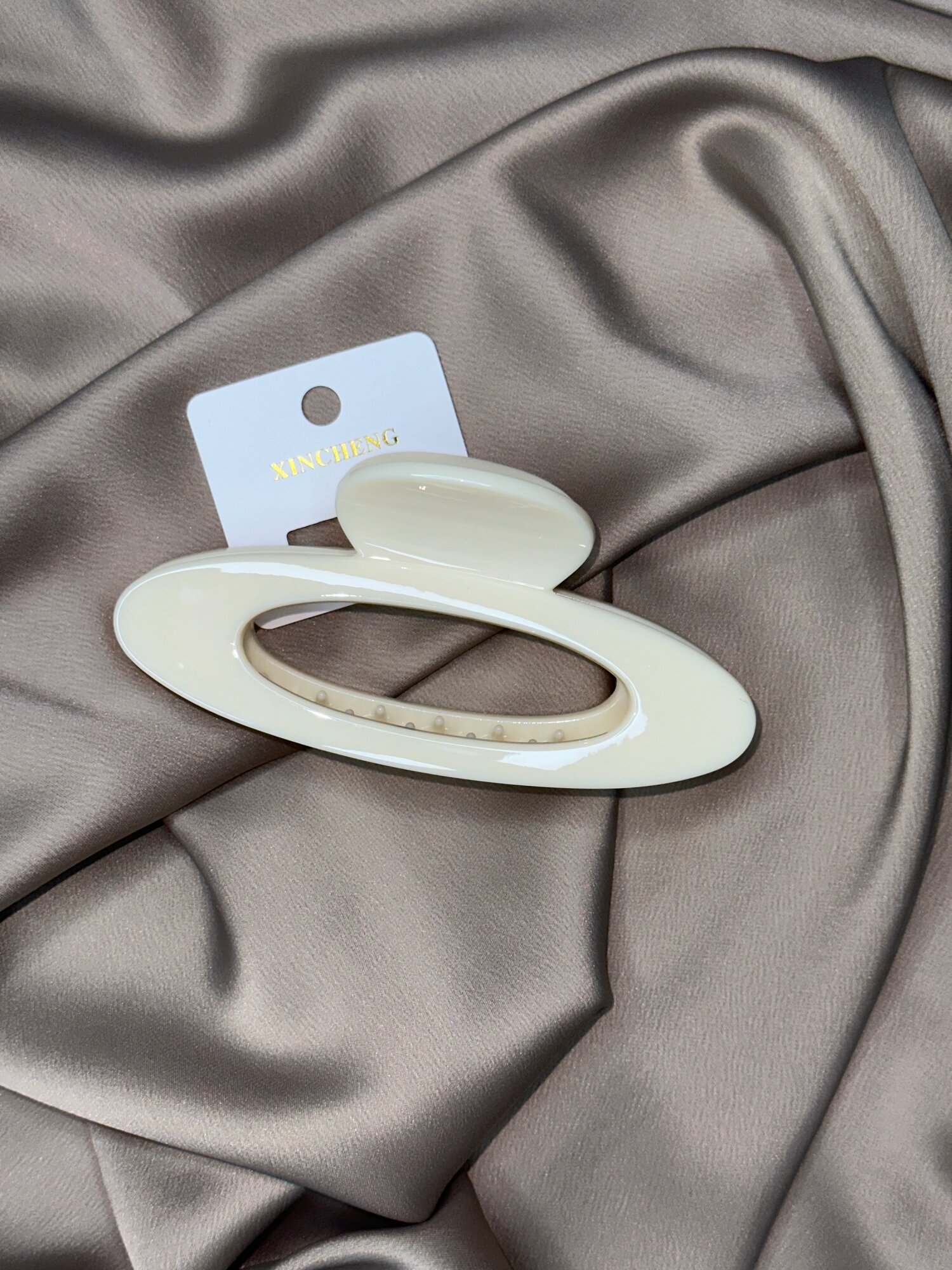 Заколка в стиле буквы О, премиум, качество люкс, стильная, модная, корейская, цвет светло-серый