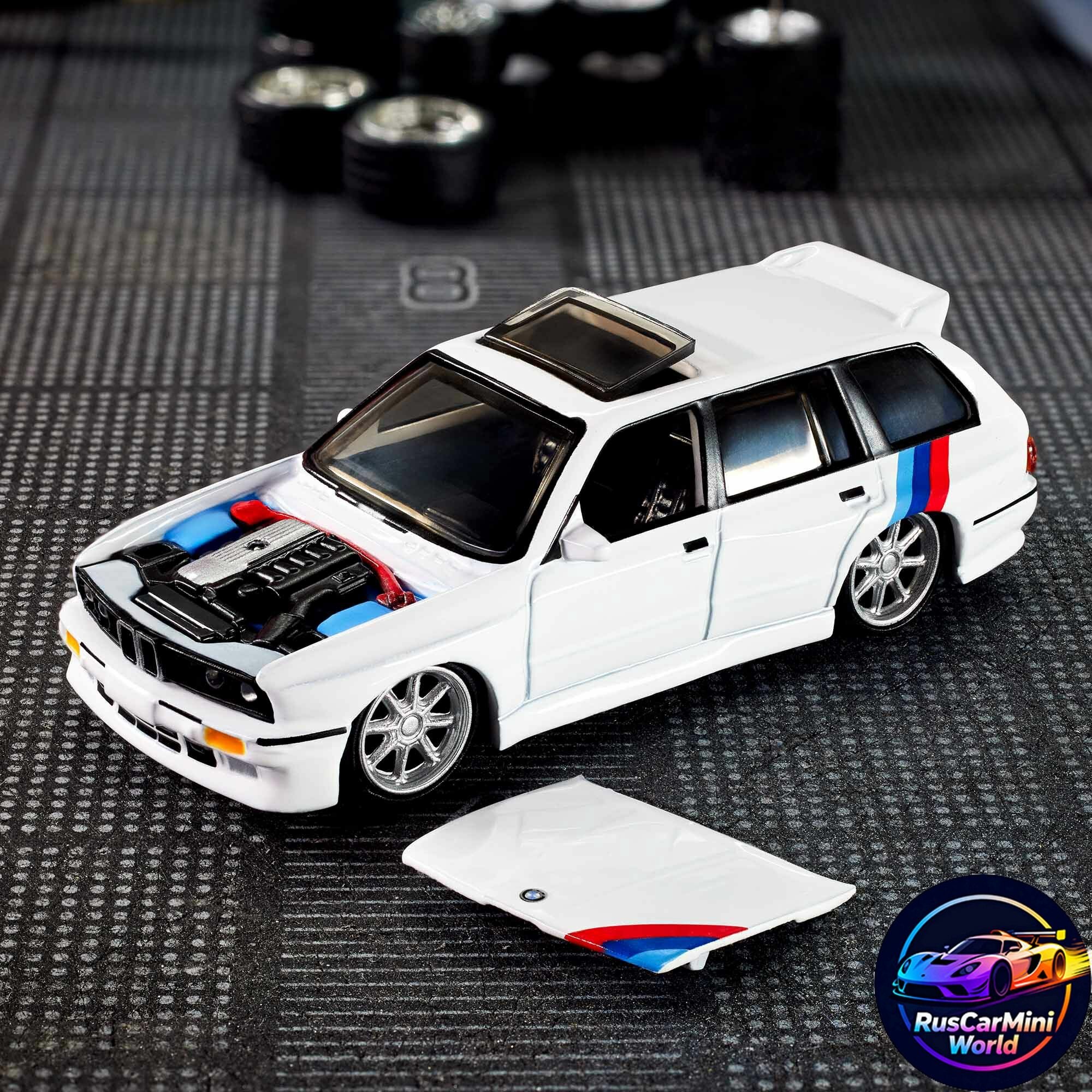 Коллекционная машинка Mattel Hot Wheels Collectors Elite 64 1990 BMW 318i Touring
