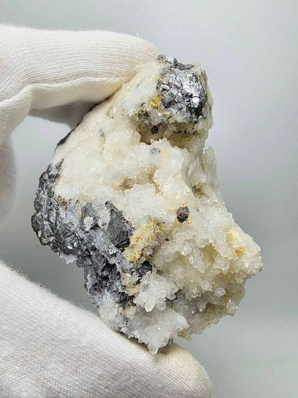 Друза кварца со сфалеритом 77 мм, 176 г. — фото 1