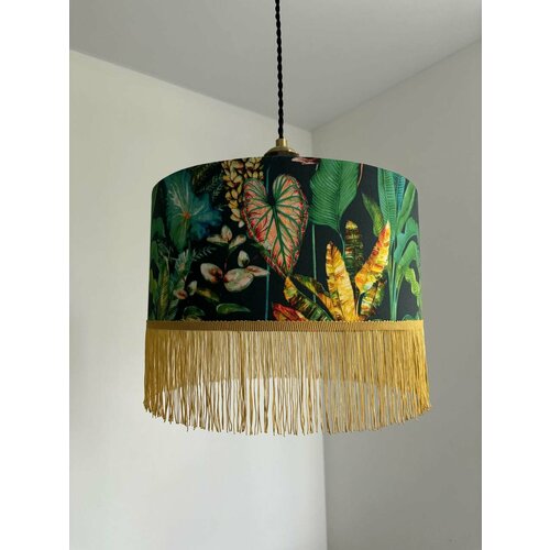 Абажур с бахромой 