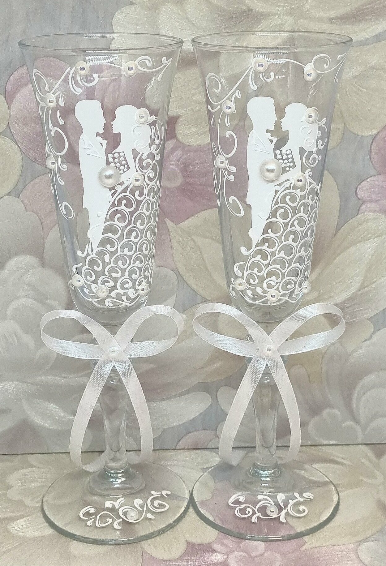 Высокие свадебные бокалы "Супер пара" белом цвете 23 см/бокалы на свадьбу/фужеры для шампанского/бокалы молодоженов